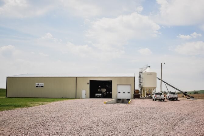 AF1QipN6eIlFPYwLbj7ql2UI8tuXiTNlUvEMU7FGvlWUw1600 h1000 k no 1